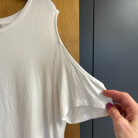 Calvin Klein White Cold Shoulder Top - Picture 5 of 9